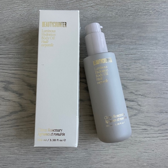 Beautycounter citrus rosemary body oil